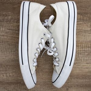 Converse LowOptical White /White Chuck Taylor All Stars Low Tops Size 9M 11W